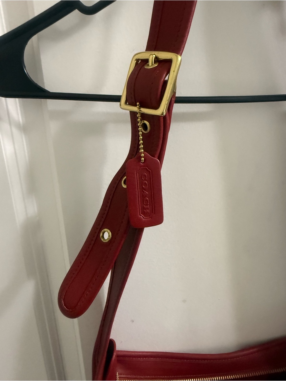 Coach Red Leather Shoulder Bag with Gold Turn-Lock - Picture 5 of 5